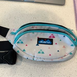Kavu sling bag